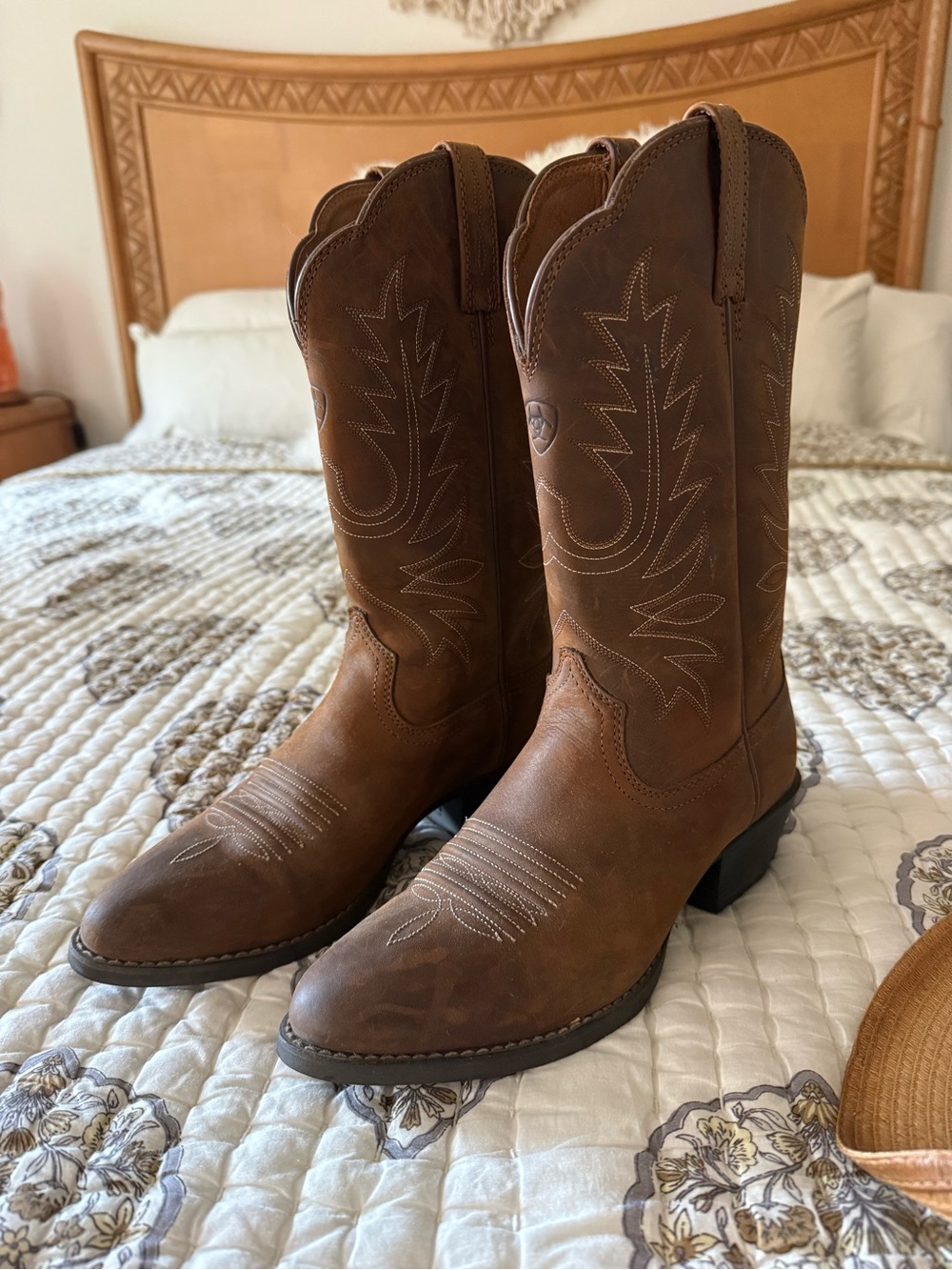 Women’s Ariat Brown Leather Western Cowboy Boots - Chestnut Tone
